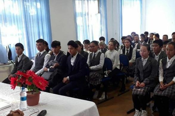 Жамбыл облысының денсаулық орталығының заңгері Тортаева Айсұлу Махамбетқызы мен кездесу