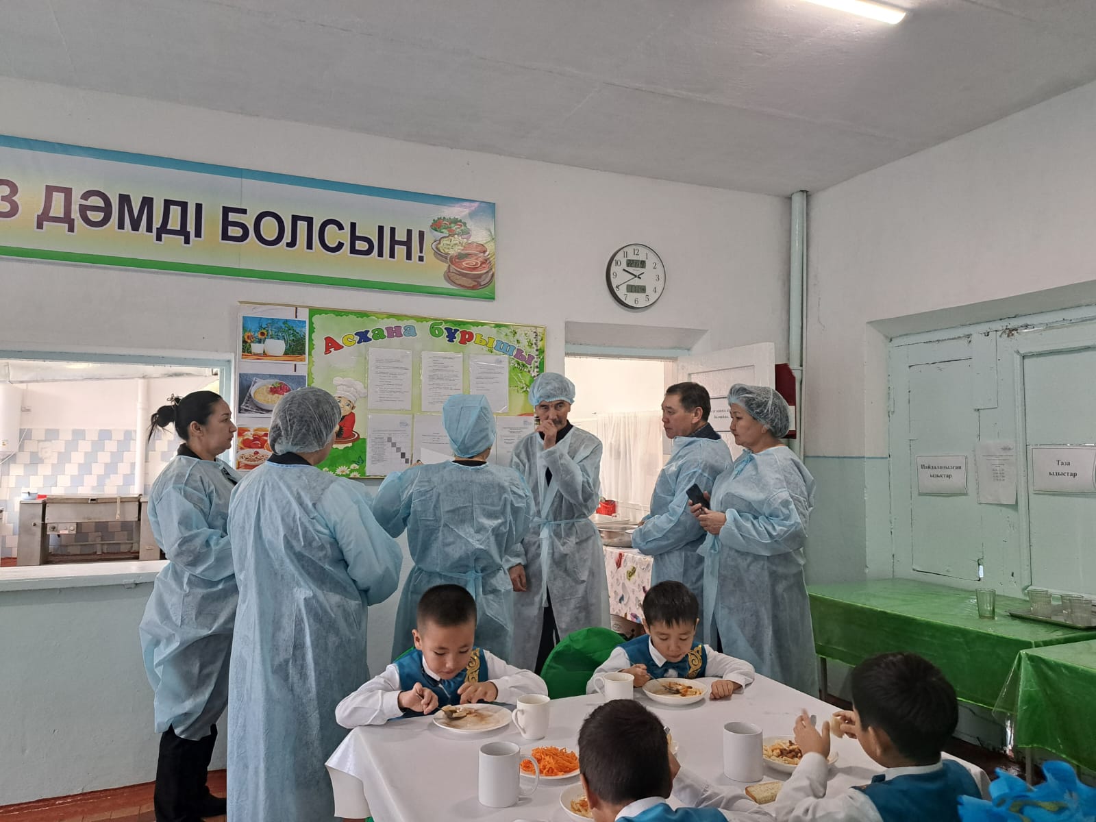 Тамақтану сапасында тамақтану жөніндегі брокераждық  комиссиялардың асхана жағдайын тексеруі.